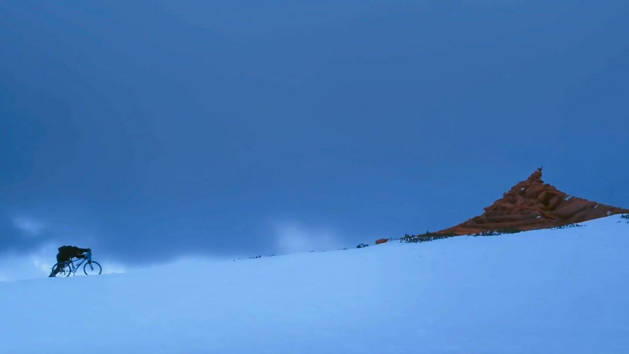 轉山劇照