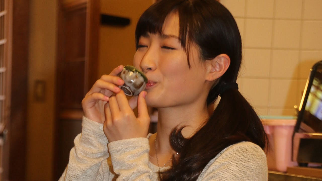 和歌子酒劇照