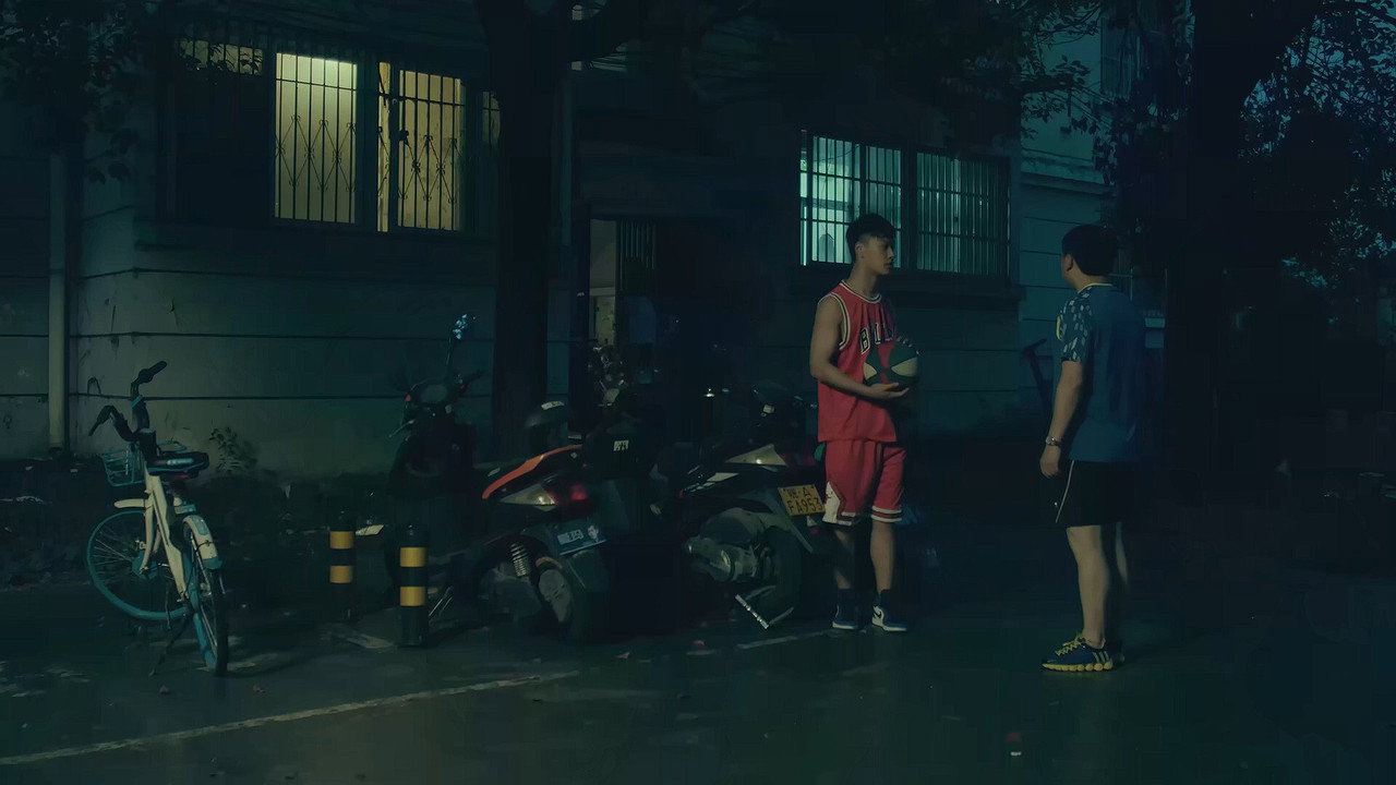 熱血校花劇照