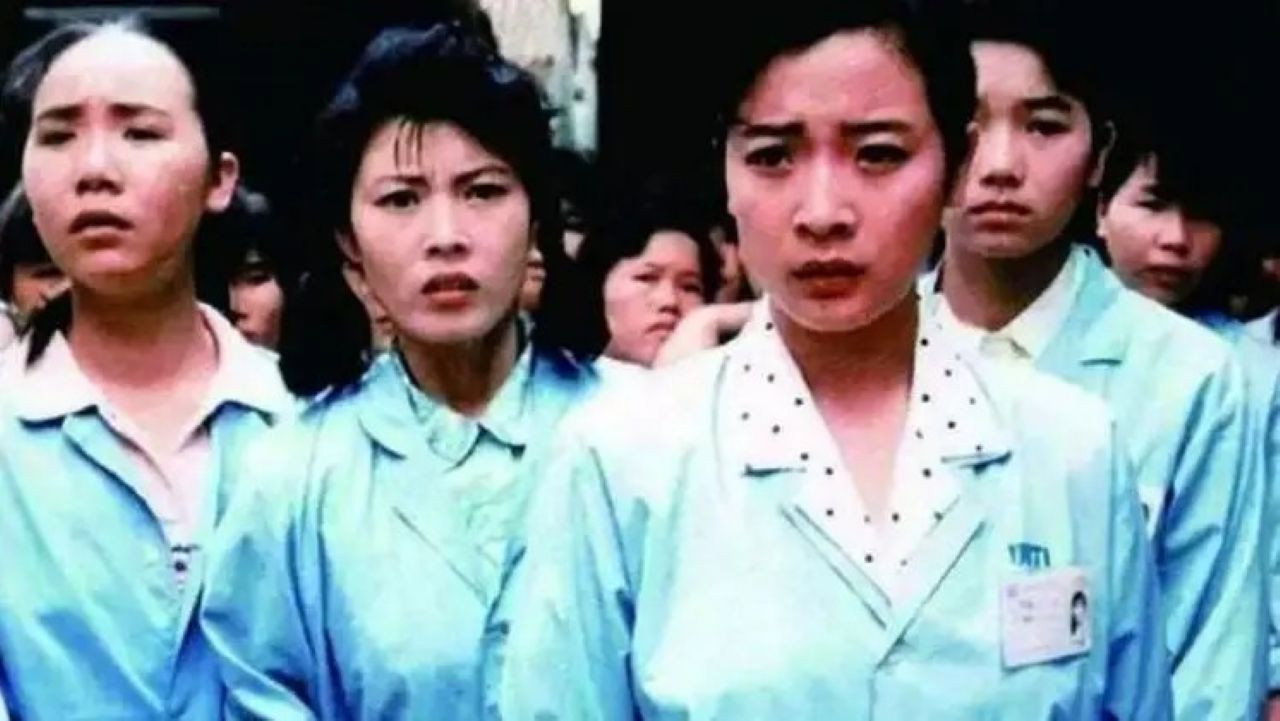 外來妹劇照