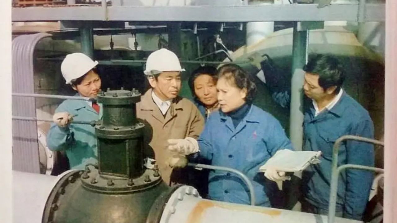倔強的女人劇照