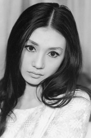 加賀麻理子