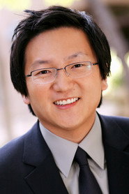 岡政偉