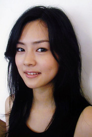 伴杏裡