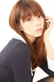 芳賀優里亞