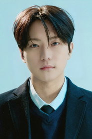 秋時宇