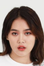潘娜達·卡伍育